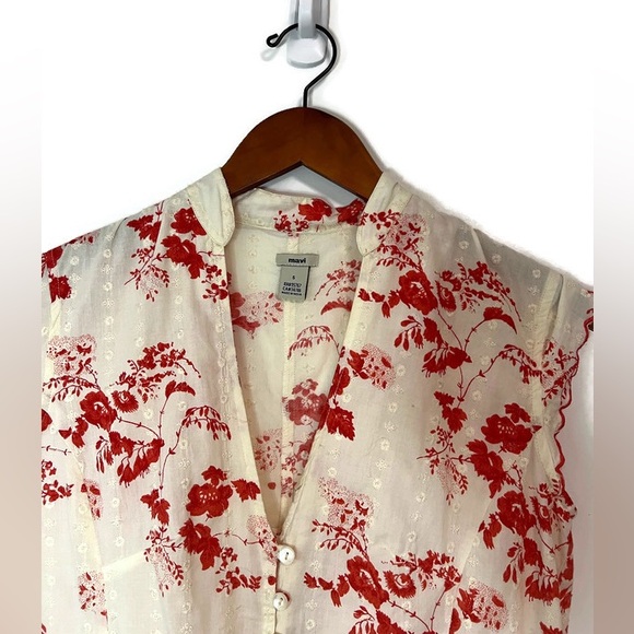 Mavi red & cream floral print, cap sleeve top, red embroidery scalloped hems - Picture 3 of 7